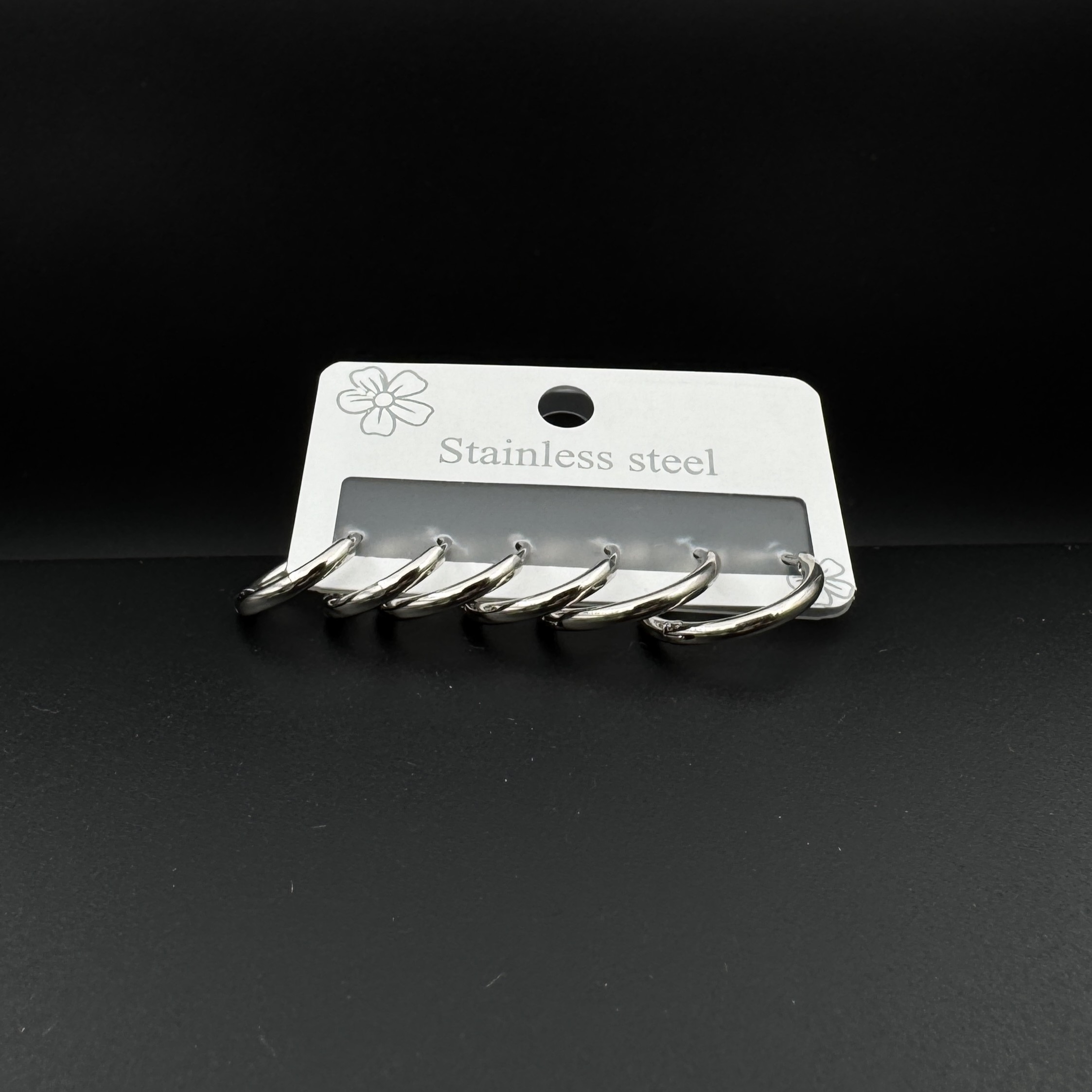 گوشواره حلقه‌ای نقره‌ای استیل زنانه